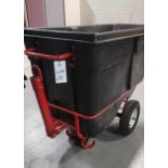 Rubbermaid Utility Grade Tilt Truck