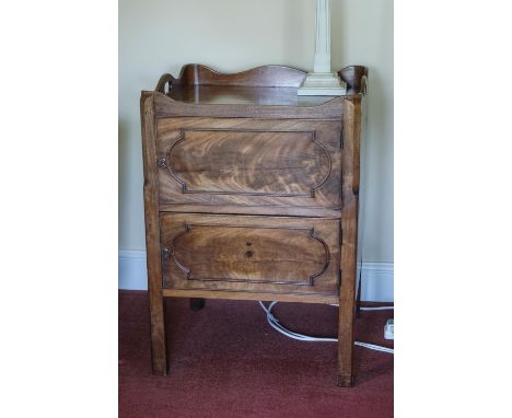 A George III mahogany tray top commode with two hinged doors, 74cm high x 54cm wide x 48.5cm deep