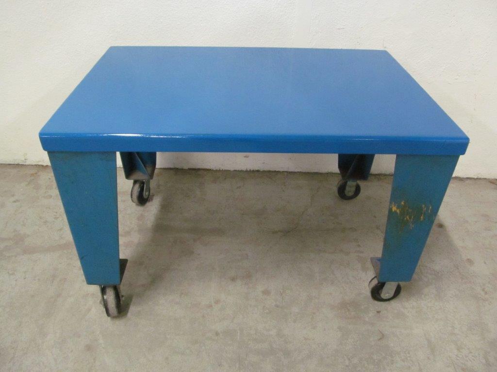 STEEL SHOP TABLE ON CASTERS, 4FT WIDE, 32'' DEEP, 31'' HIGH
