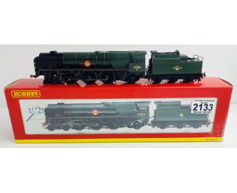 Hornby Cunard White Star Limited Edition (REQUIRES NEW FRONT BOGIE) Boxed P&amp;P Group 1 (£14+VAT for the first lot and £1+V