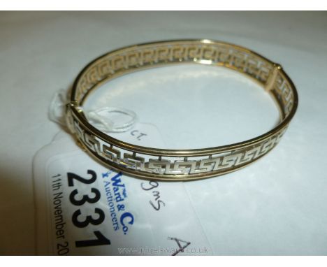 A 9ct Gold Bangle (11 gms)