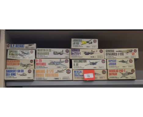 14 x Airfix plastic model kits, all 1:72 scale aircraft, mainly series 3 and 4. Appear complete (not checked).