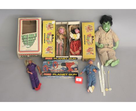 Mixed lot: Merit Planet Gun, boxed; two boxed Pelham Puppets (Gypsy, Mitzi - missing her clothes); boxed porcelain Hulk figur