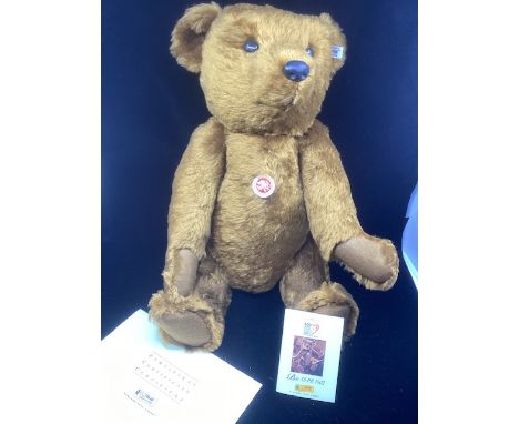 Steiff fine PB 1902 replica Bear 55cm toy in a reddish cinnamon brown mohair 404009 issued in 2002, with wood shavings interi