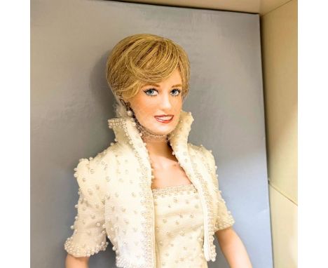 Vintage doll Toy cased as sold,Princess of wales , Lady Diana spencer 1961-1997, tall teen boxed doll in iconic beaded cather