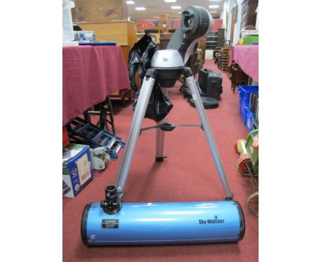 Sky-Watcher Telescope D=130mm f=650mm and Stand.