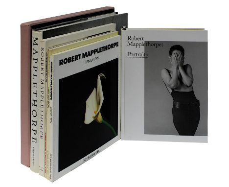 7 Bücher zu Robert Mapplethorpe, R. Mapplethorpe "Pistils", Random House N.Y. 1996, in Originalschuber, R. Mapplethorpe "Die 