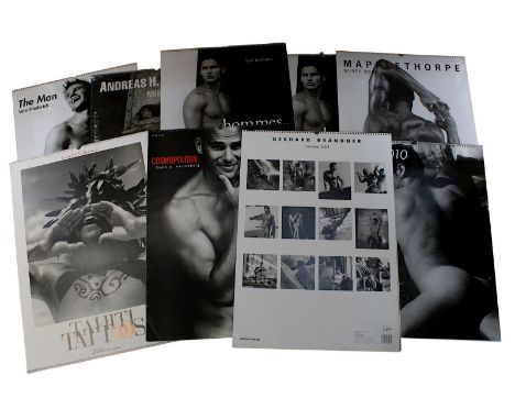 Konv. 9 Aktkalender Männer, 2 Kalender "Hommes 2003" v. José Messana, Weingarten Verlag 2002, 1 x 10 Aktfotos, 3 fehlende Mon