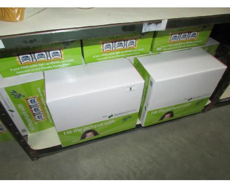 A large quantity of bayonet long life 15w light bulbs