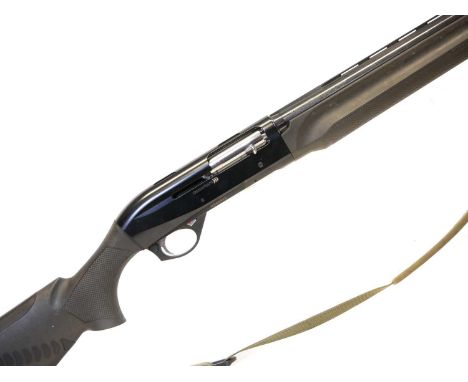 Benelli 12 bore semi auto shotgun LICENCE REQUIRED Benelli 12 bore semi auto shotgun, 28inch multichoke barrel (only one tube