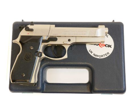 Umarex Beretta 92 .177 air pistol Umarex Beretta 92 .177 air pistol, in satin silver finish, serial number H40405489, in case