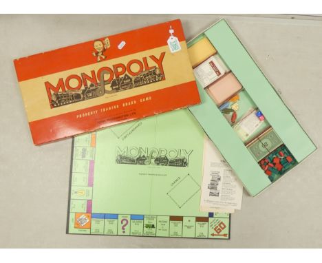 1950's Monopoly Property Trading Board Game. Appears to be complete 