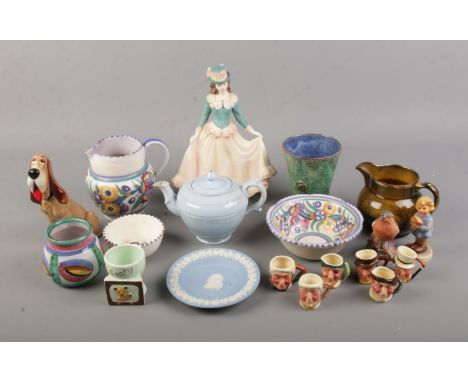A collection of ceramics. Includes Wade, Poole, Royal Worcester, Coalport, Keele Street Sooty egg cup etc.  