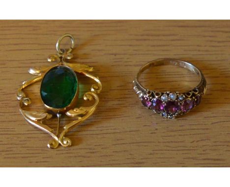 15ct gold amethyst &amp; seed pearl ring (missing a pearl) 2.1g &amp; a green stone mounted in a 9ct gold pendant