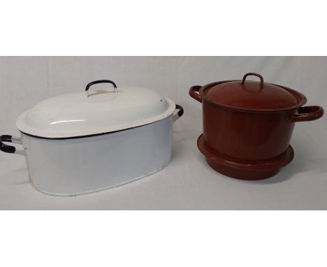 Large enamel fish kettle and cooking pot