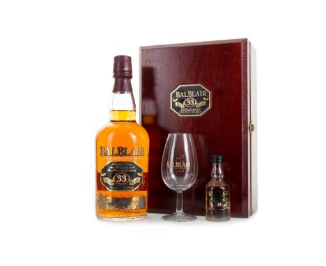 BALBLAIR 33 YEAR OLD GIFT SET WITH GLASS AND MATCHING MINIATURE HIGHLAND SINGLE MALT  45.4% ABV / 70cl + 5cl  The Highland di