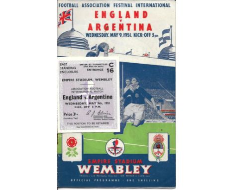 1951 ENGLAND V ARGENTINA - PROGRAMME, TICKET &amp; NEWSPAPER MATCH REPORTS
Slight rusting on programme staples