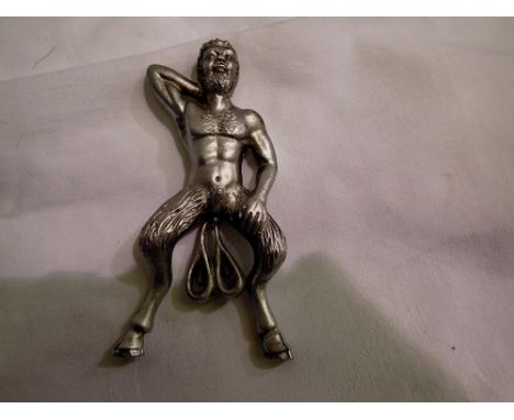 Fertility door knocker - "The silver shaver". UK P&amp;P Group 1 (£16+VAT for the first lot and £2+VAT for subsequent lots)