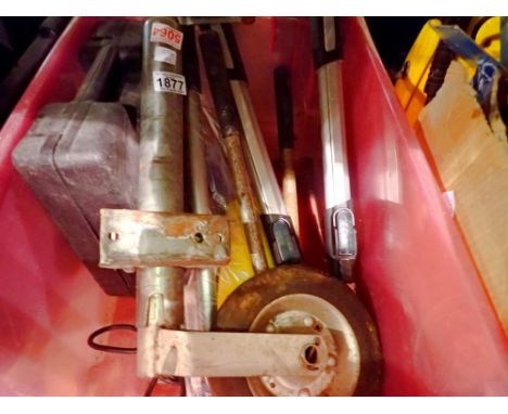 Mixed tools to include a steamer, heat gun, jockey wheel, roller and shears. Not available for in-house P&amp;P
