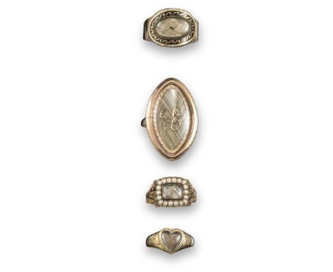 A 19th century pearl mourning ring, the rectangular plaque containing a locket of plaited hair within seed pearl border in go