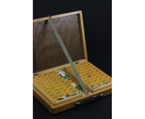 Vintage Wooden Cased Mah-jong Game