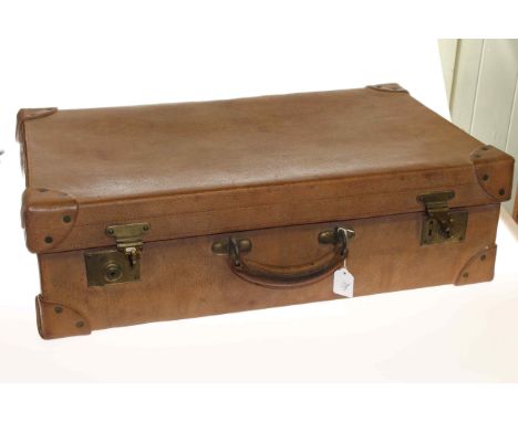 Vintage travelling trunk (possibly from Bentley)