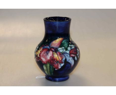 Moorcroft orchid vase, 13cm