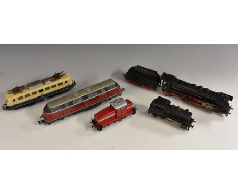 OO Gauge Trains -  a Marklin three rail HO/OO gauge 4-6-2 heavy goods locomotive and tender, No 01 097, black and red livery,
