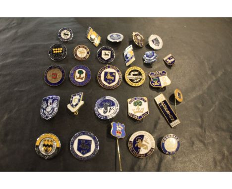 27 English football club supporters enamel badges - Preston, Southport, Wigan, Oldham and Rochdale. 