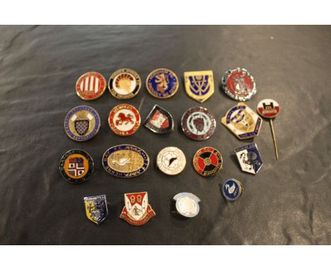 20 English non and lower league football club supporters enamel badges including Herne Bay, Harrogate Town and Horsham FC.