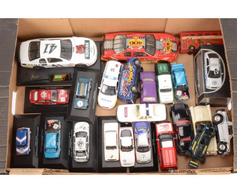 Modern Diecast Vehicles, vintage and modern, private, commercial, competition and emergency vehicles, boxed/cased examples Ac