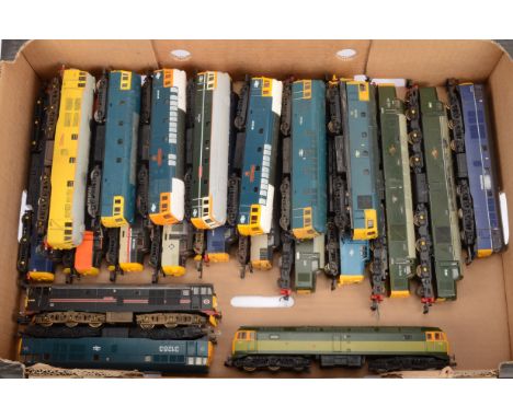 Lima 00 Gauge unboxed various liveries Diesel Locomotives, Class 33 (6), Class 37 (7), Class 31 A1A A1A (4), Class 47 and Cla