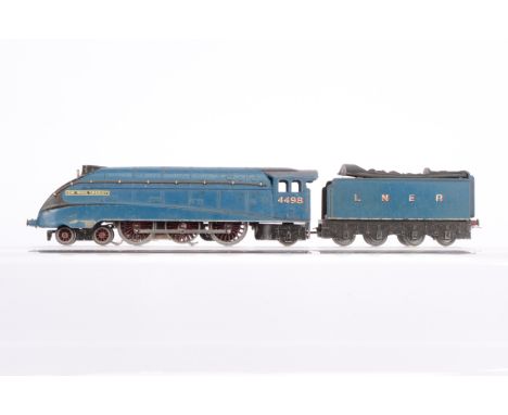 Hornby-Dublo 00 Gauge Pre-War electric LNER blue 4498 Sir Nigel Gresley Locomotive and Tender,  generally F-G, lacks both pis