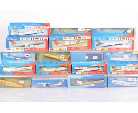 Civil Aviation Diecast and Plastic Snap Together Desk Ornaments, all boxed, 1:400 scale Dragon Wings 55250 A380, Gemini Jets 