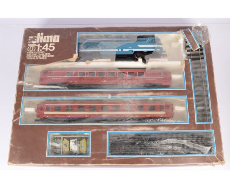 A Lima 0 gauge (2-rail) Continental Passenger Set and additional Coaches, the set containing blue SNCF Bo-Bo diesel No. 67001