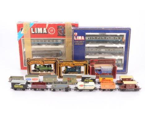 Lima and Mainline 00 Gauge DMU Locomotives and Rolling Stock  Lima, 149810 BR blue/grey Class 117 3-Car DMU, in original box,