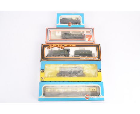 Graham Farish Airfix Lima and Mainline GWR green Locomotives and Rolling stock, GF Pannier Tank No 9410, Lima Pannier Tank No