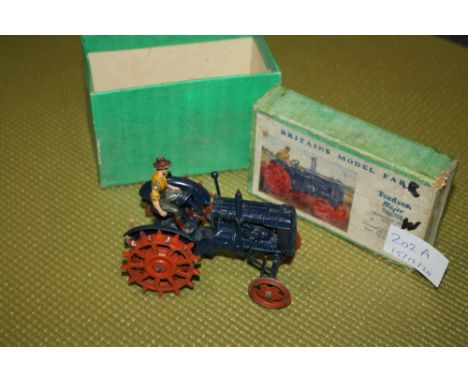 A BOXED VINTAGE BRITAINS MODEL FARM FORDSON MAJOR TRACTOR