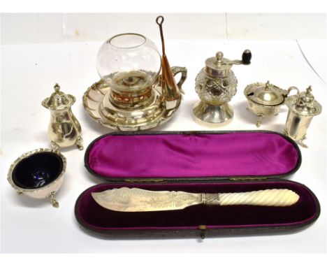 A GROUP OF ASSORTED SILVER ITEMS To include a silver and glass pepper grinder by Hukin &amp; Heath, a boxed fish knife and fo