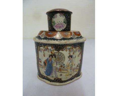 Oriental porcelain tea caddy with pull-off cover