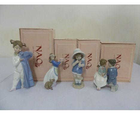 Nao porcelain figurines 01049, 01136, 01315 and 01316 all in original packaging (4)