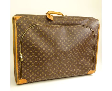 Louis Vuitton Monogram Pullman Suitcase. Monogram Canvas, Leather Trimming and Brass Gold Tone Hardware, Zipper Closure. Mark