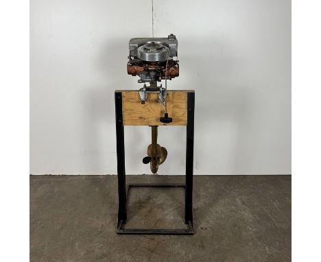 Vintage Evanrude Outboard Motor Boat Motor. Original, complete. Dimensions (H x W x D): 115 x 46 x 46 cm. Location: The Nethe