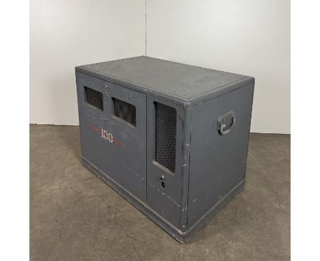 Original complete 1951 Seeburg HM100B Hideaway Jukebox with a Seeburg 3W1 wallbox and a set of Seeburg stereo speakers. The j