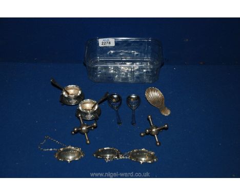 A pair of plated Kommet Salts and spoons, a pair of knife rests, decanter labels, caddy spoons, etc.