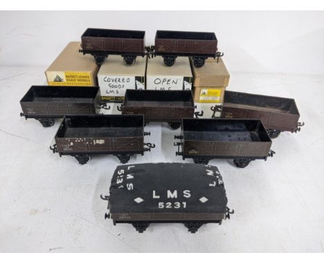 Eight Bassett – Lowke open top cargo train carriages, one with a cover (LMS 13T 36721) Location:If there is no condition repo