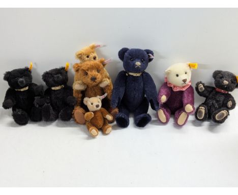 A group of smaller Steiff Teddy Bears to include Galerie with dark blue fur 24 cm H, Steiff 006401 and othersLocation:If ther