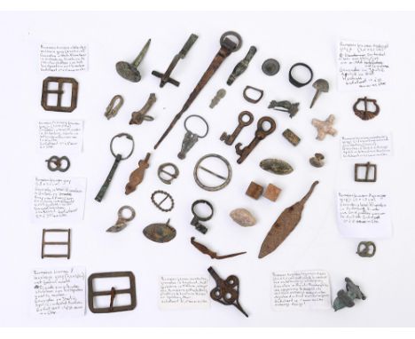 A lot of various bronze and metal objects, Roman Period and later; a.o. Fibula,  various sizes [ca. 35]