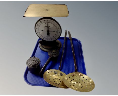 A tray of Salter postal parcel balance scales no. 25, two chestnut roasters and two cast iron pots 
