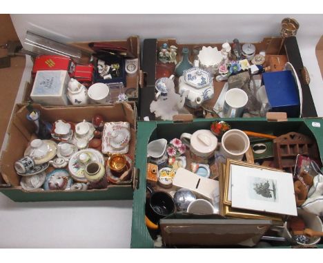 Mixed group of items, incl. ceramics, incl. cabinet cups, Caithness vase, Wood &amp; Sons Yuan teapot, Wedgwood jasperware va